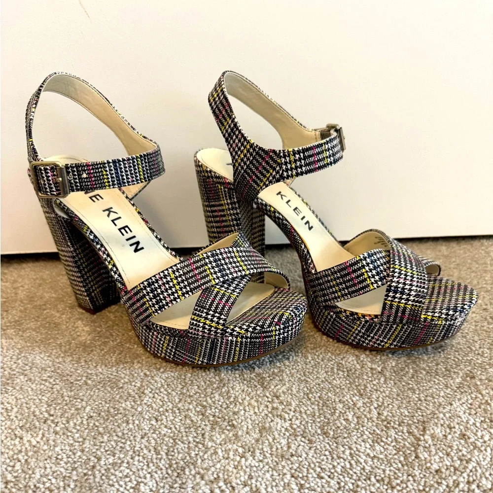 Anne Klein Multicolor Platform Sandals - Picture 1 of 4